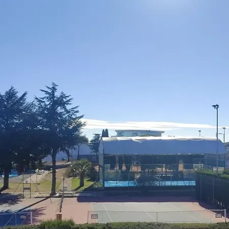 220 Tennis Capd'agde